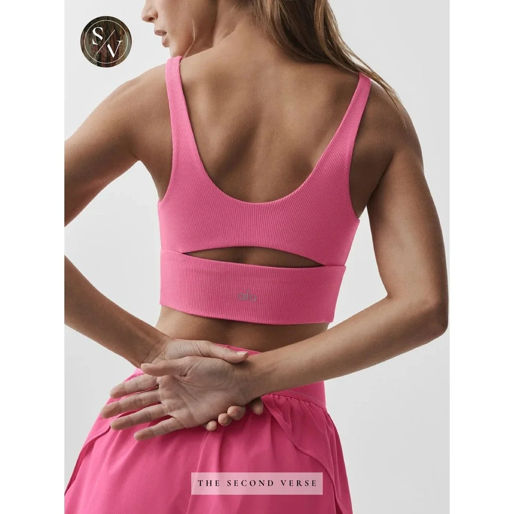 Alo Yoga Slit Bra Paradise Pink Ribbed Cutout Sports Bra W9218R Size Medium